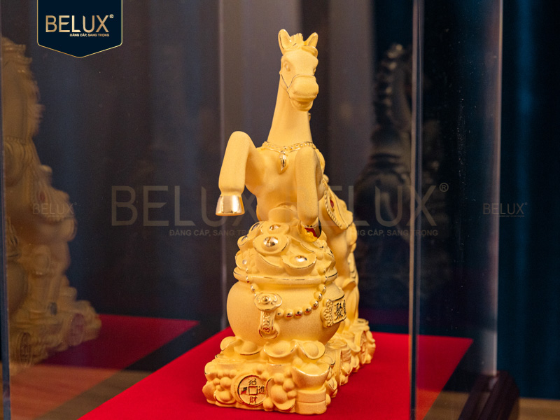 Tượng Ngựa Hũ Tiền dát vàng cát&nbsp;11.8x5.1x15cm